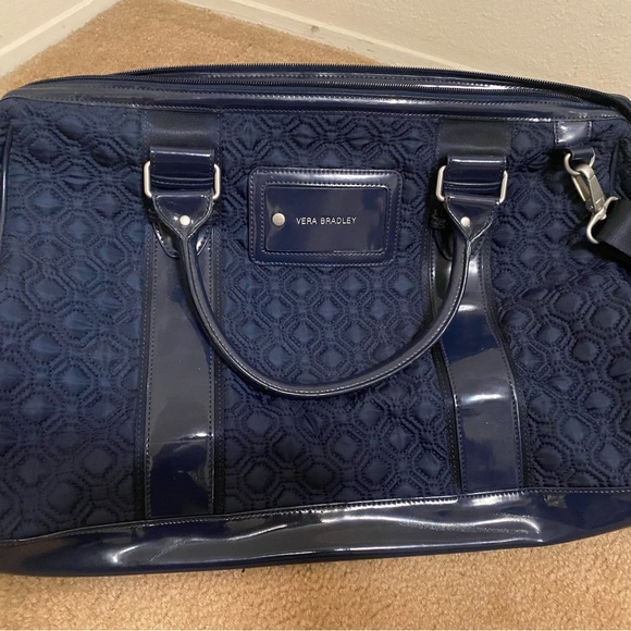 Navy Blue Vera Bradley XL duffel bag! Patent leather trim and feet! - Picture 6 of 6